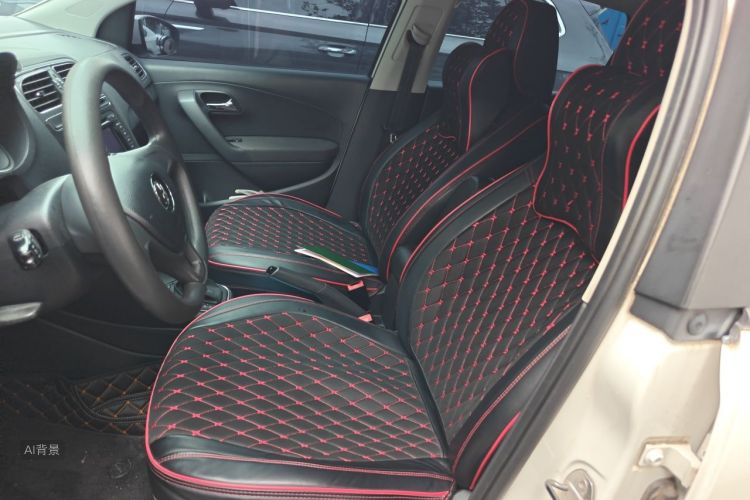 Volkswagen Polo 2015 car image #17