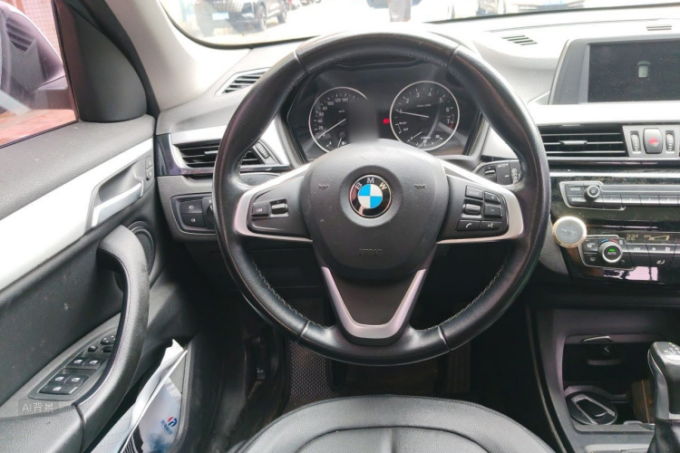 BMW X1 2018 #12 BMW X1 2018 car image #12