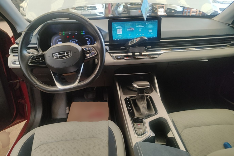 GEELY Emgrand 2021 car image #10