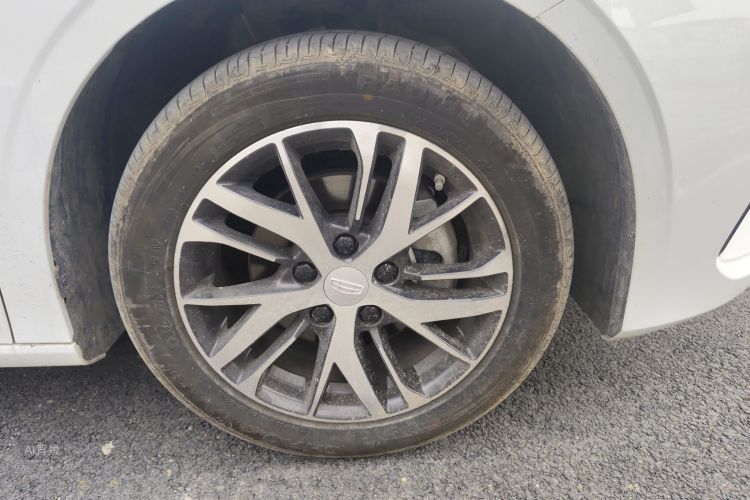 GEELY Emgrand 2024 #9 GEELY Emgrand 2024 car image #9