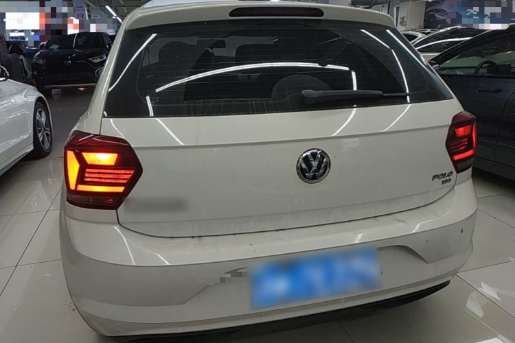 Volkswagen Polo 2021 car image #6