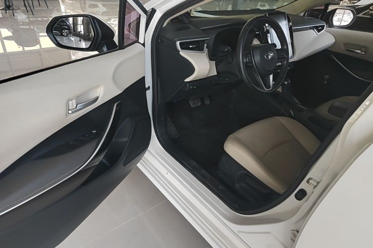 Toyota Corolla 2019 car image #16