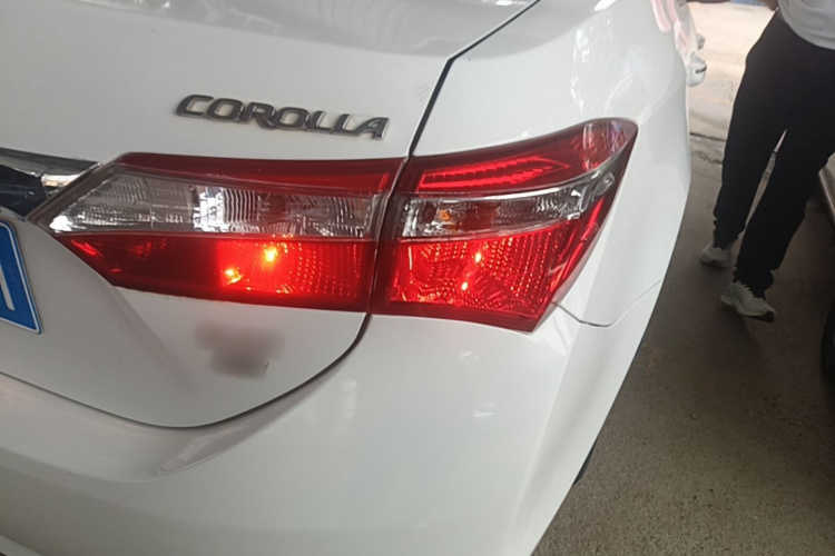 Toyota Corolla 2018 #8 Toyota Corolla 2018 car image #8