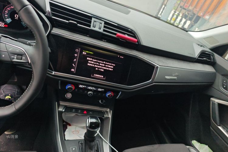 Audi Q3 2019 #15 Audi Q3 2019 car image #15