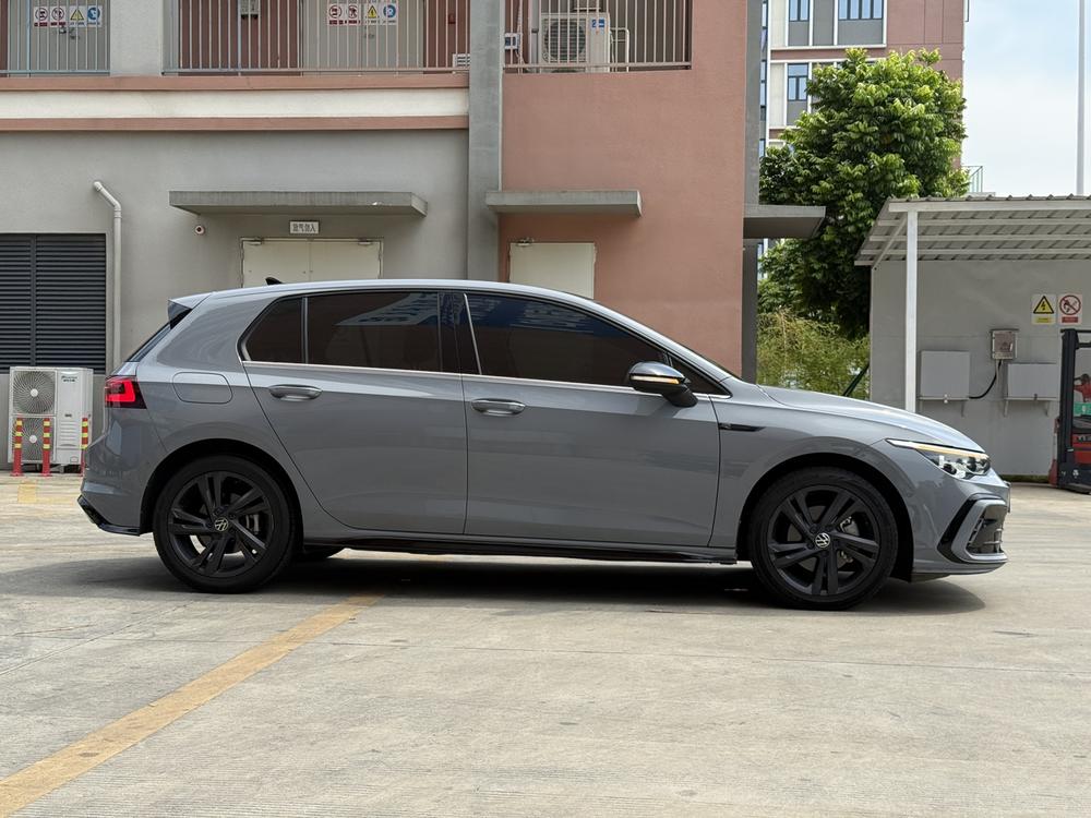 Volkswagen Golf 2021 car image #7