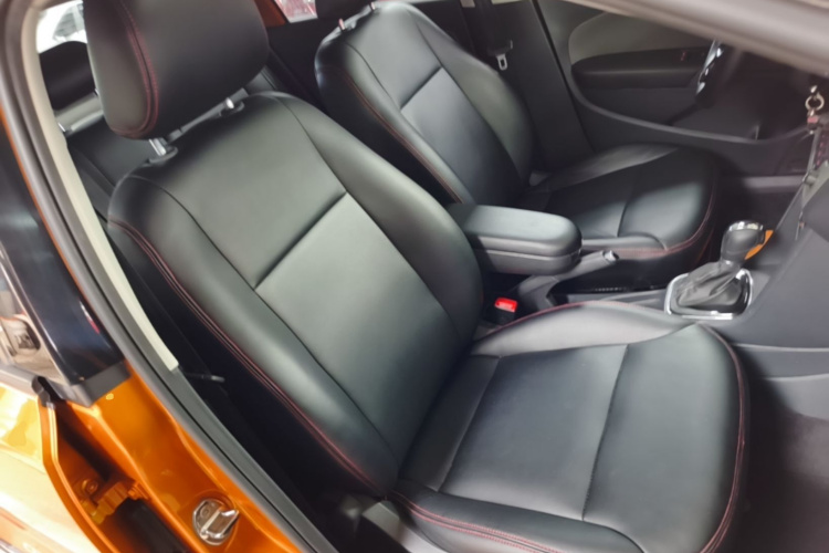 Volkswagen Polo 2017 car image #24