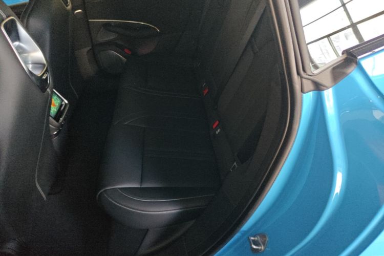 2026 #17 2026 imagen de coche #17