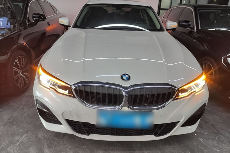 BMW 3 Series 2020 #3 BMW 3 Series 2020 car image #3