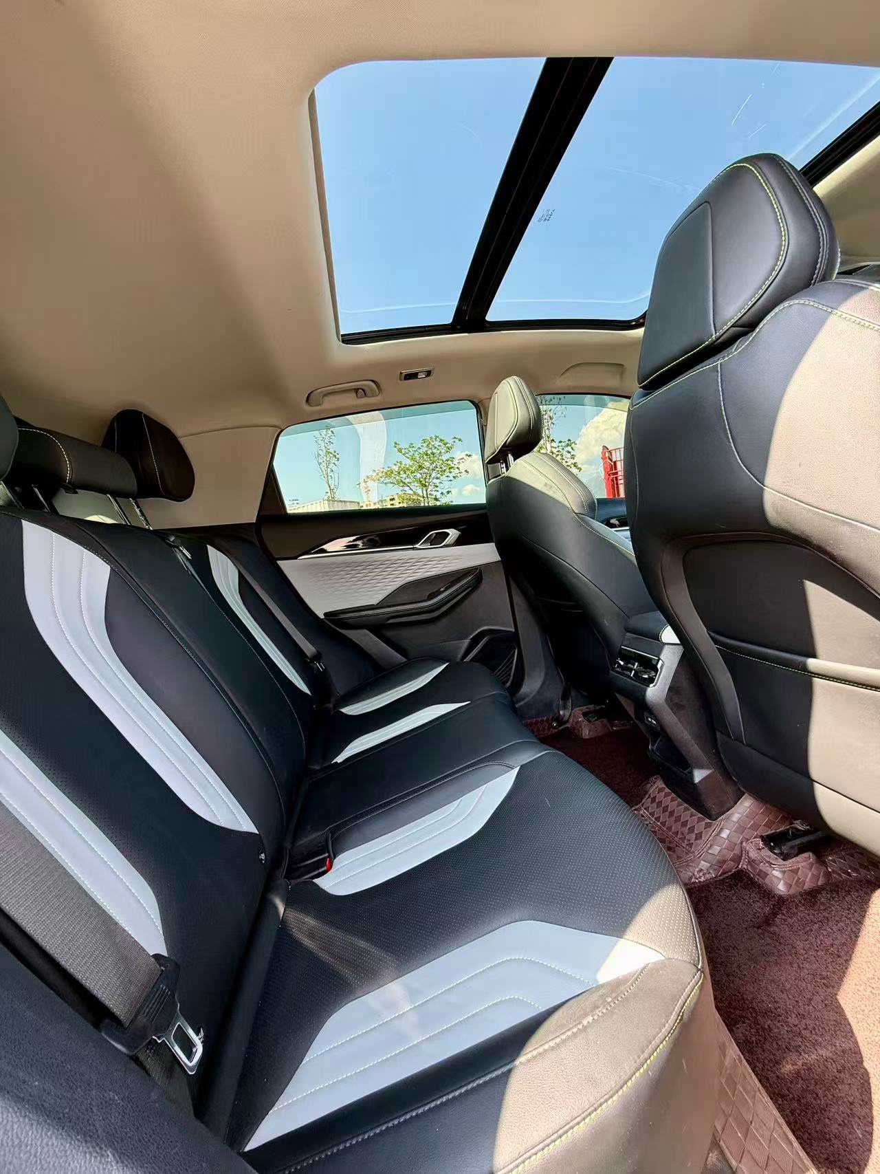 GEELY Coolray 2023 imagen de coche #6