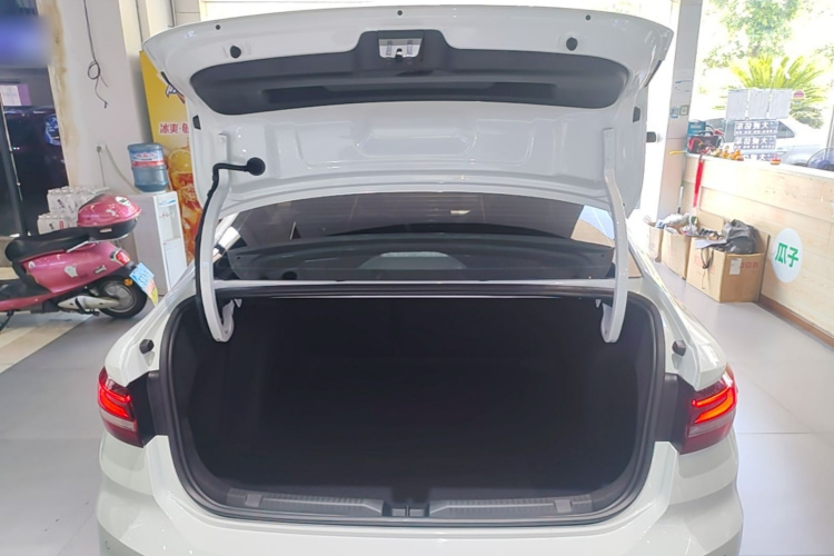 Volkswagen Lavida 2023 car image #19