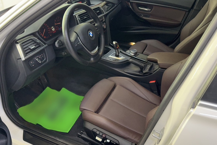 BMW 3 Series 2019 #11 BMW 3 Series 2019 car image #11