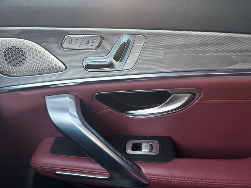 Jetour X70 PLUS 2025 #9 Jetour X70 PLUS 2025 car image #9