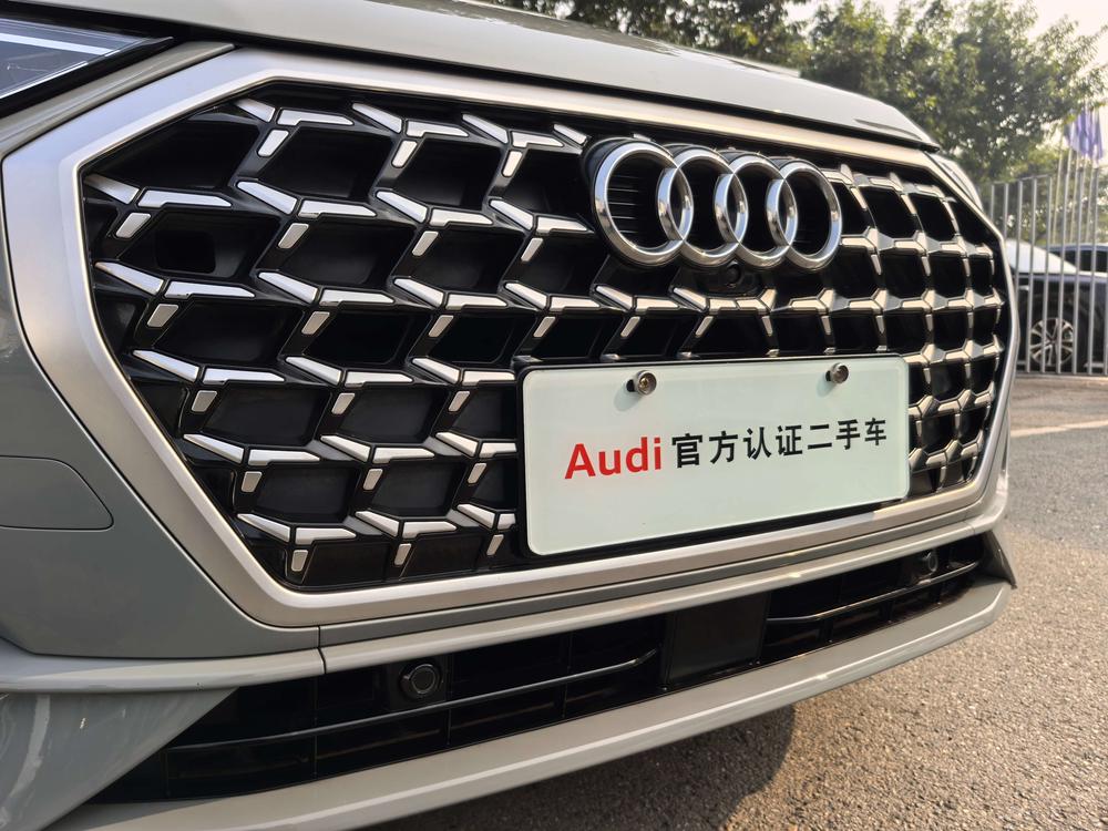 Audi Q3 2023 #15 Audi Q3 2023 car image #15