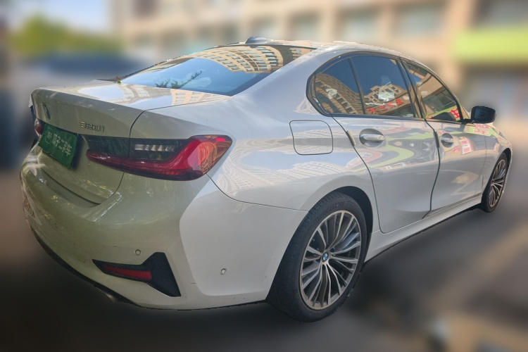 BMW 3 Series 2020 صورة سيارة #5