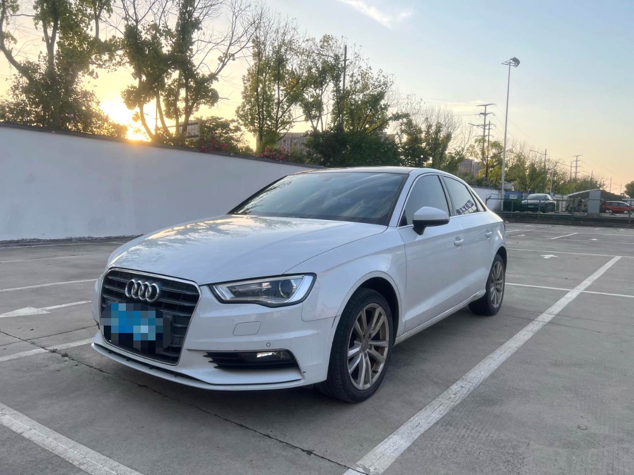2016 2016 car image