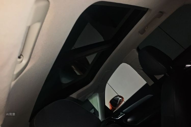 Audi Q3 2014 car image #20
