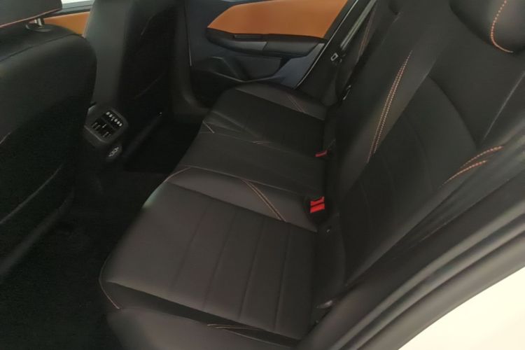 Volkswagen Bora 2025 car image #17