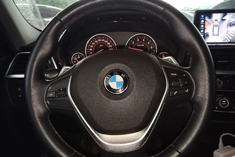 BMW 3 Series 2017 #11 BMW 3 Series 2017 car image #11