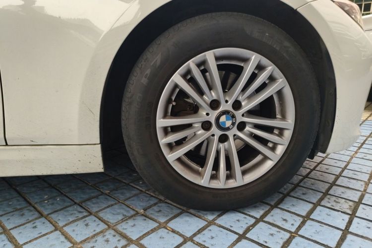 BMW 3 Series 2014 #9 BMW 3 Series 2014 car image #9