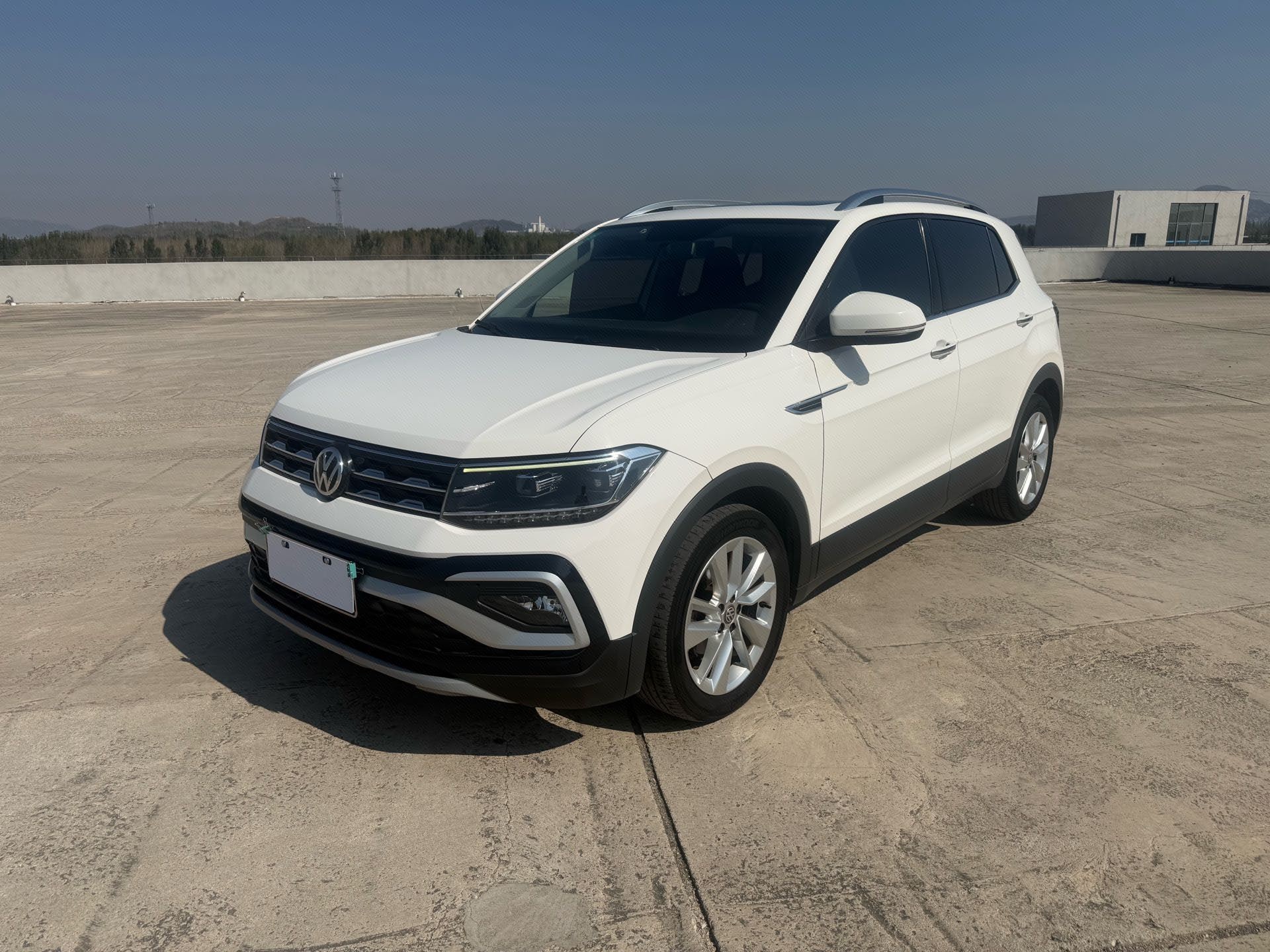 Volkswagen T-Cross 2019 Volkswagen T-Cross 2019 car image