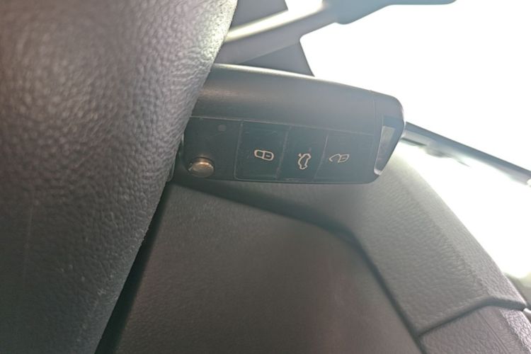 Volkswagen Golf 2014 car image #9