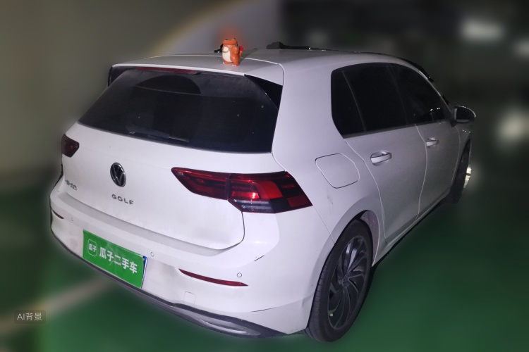 Volkswagen Golf 2023 car image #7