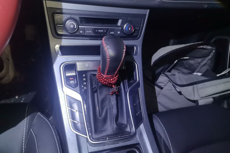 GEELY Emgrand 2021 car image #18