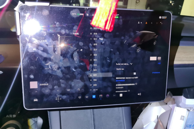 Tesla Model Y 2022 car image #13