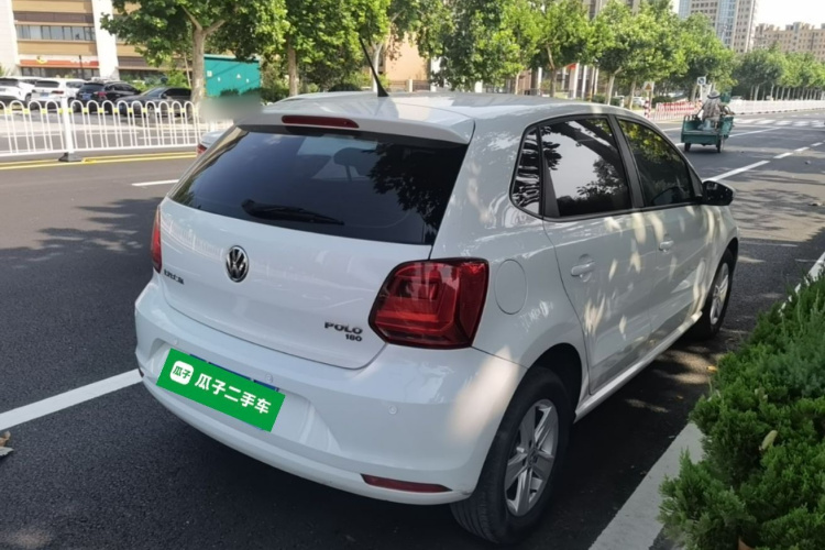 Volkswagen Polo 2018 car image #7