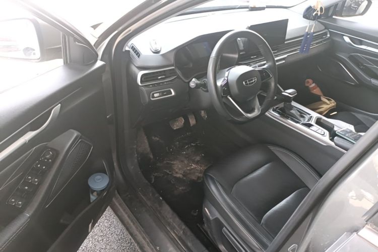 GEELY Emgrand 2022 car image #16