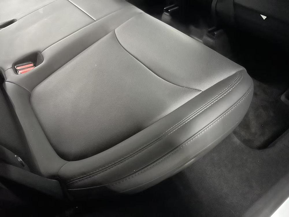 Tesla Model Y 2025 #24 Tesla Model Y 2025 car image #24