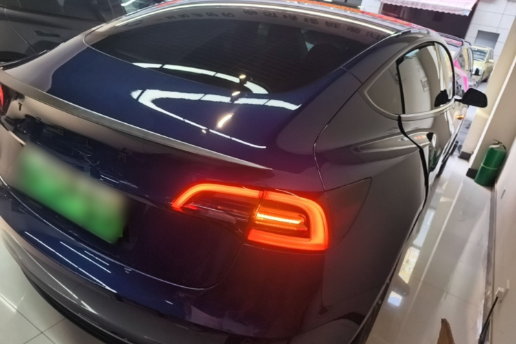Tesla Model 3 2022 car image #7