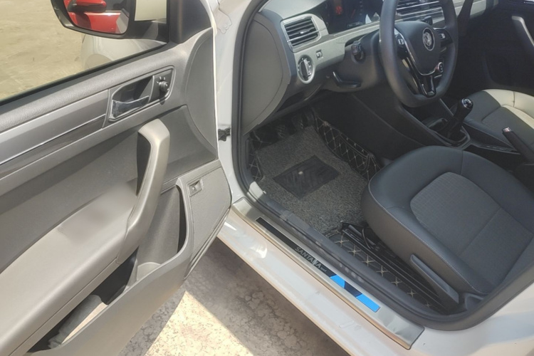 Volkswagen Santana 2019 #16 Volkswagen Santana 2019 car image #16