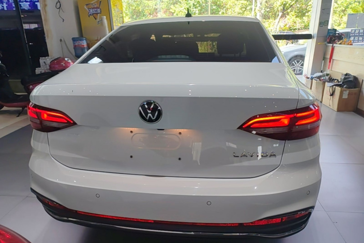 Volkswagen Lavida 2023 car image #6