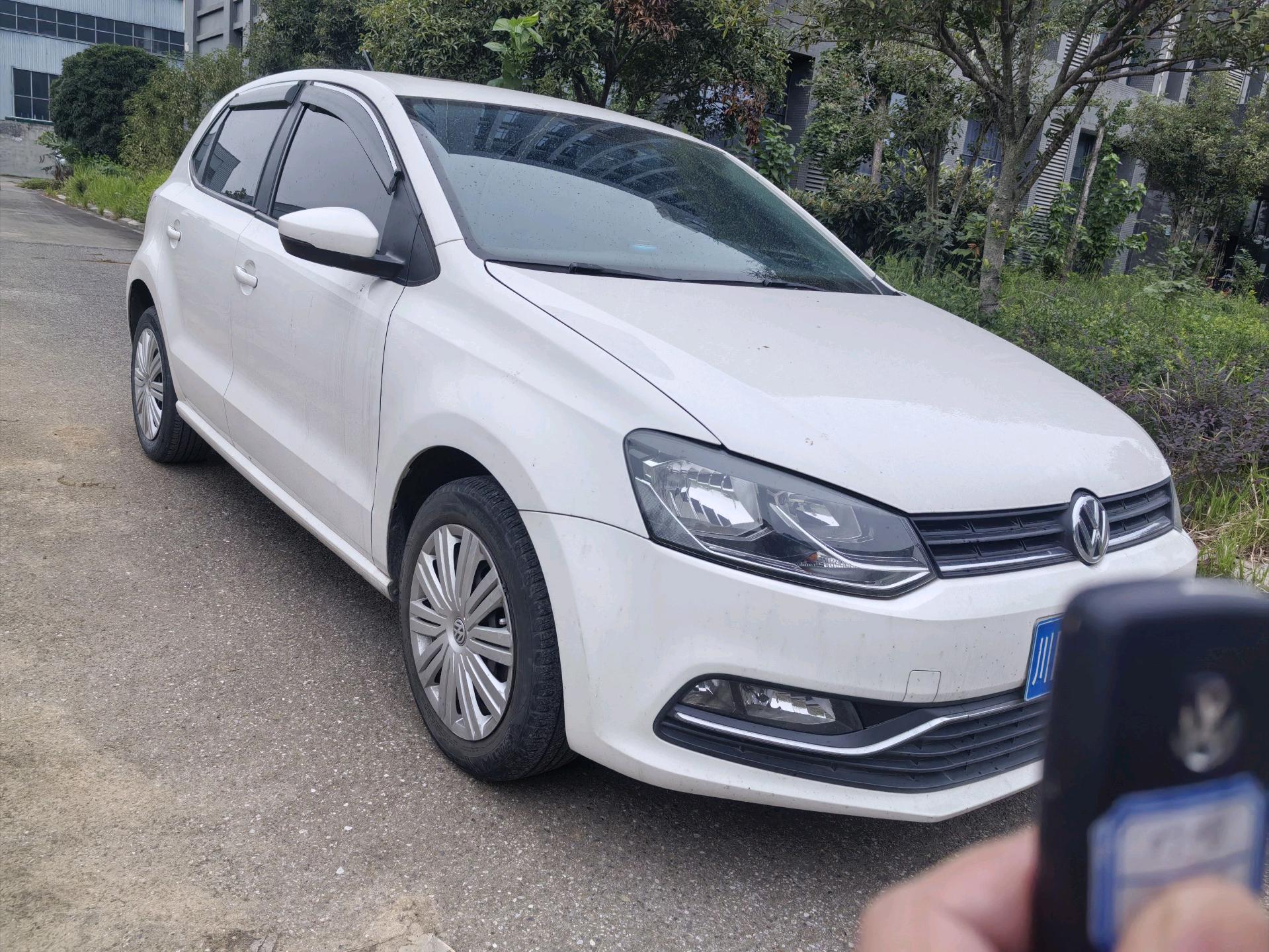 Volkswagen Polo 2017 car image #3