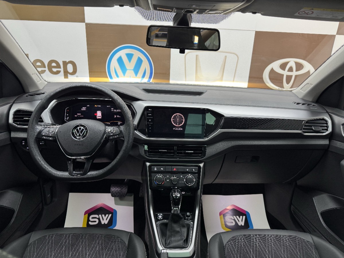 Volkswagen T-Cross 2023 #10 Volkswagen T-Cross 2023 car image #10