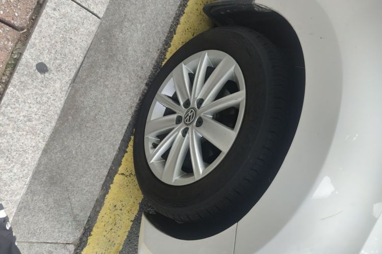 Volkswagen Polo 2015 #6 Volkswagen Polo 2015 car image #6