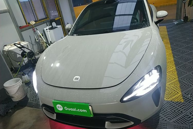 MI SU7 2024 car image #3