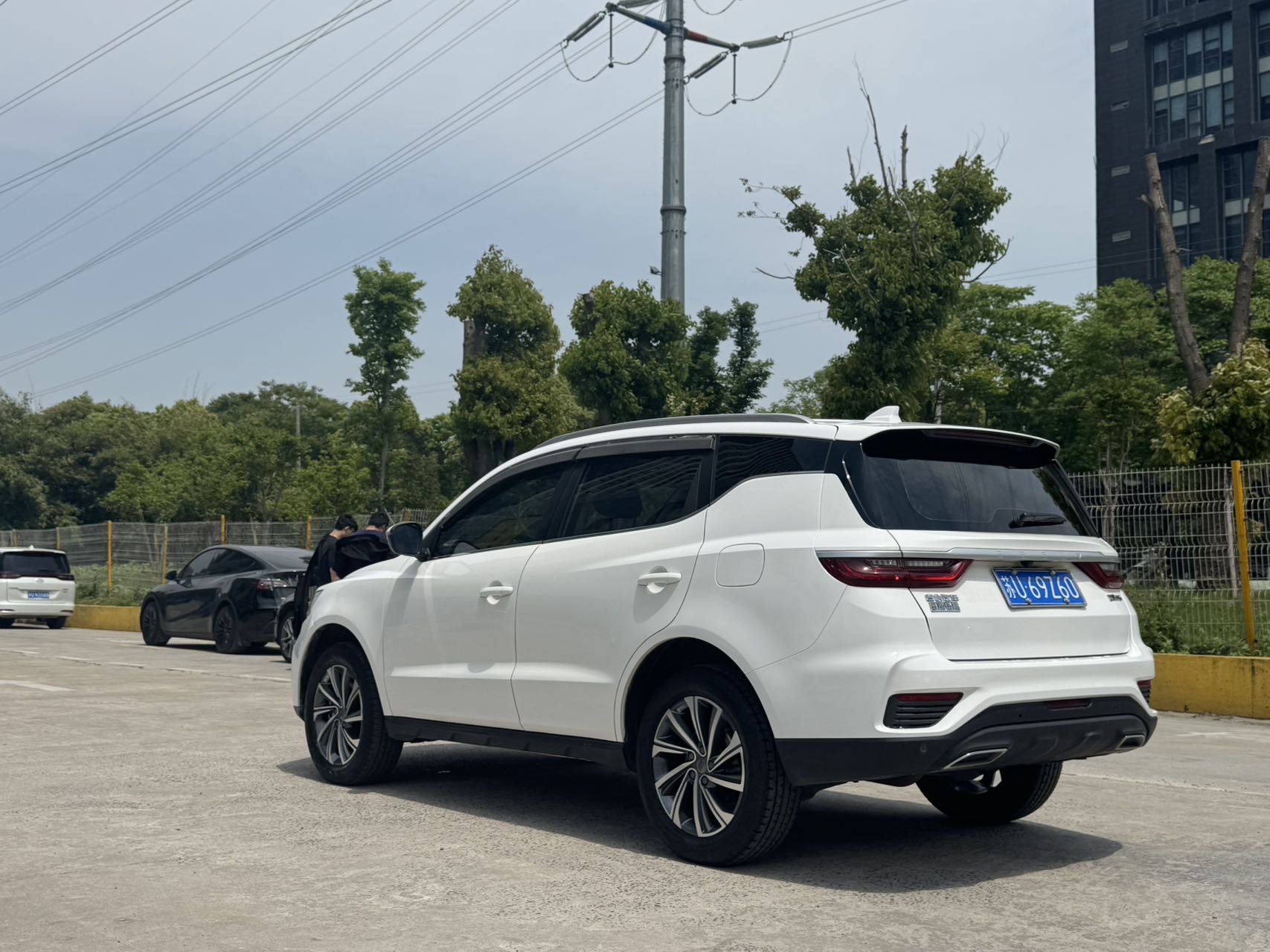 GEELY Vision X6 2020 car image #4