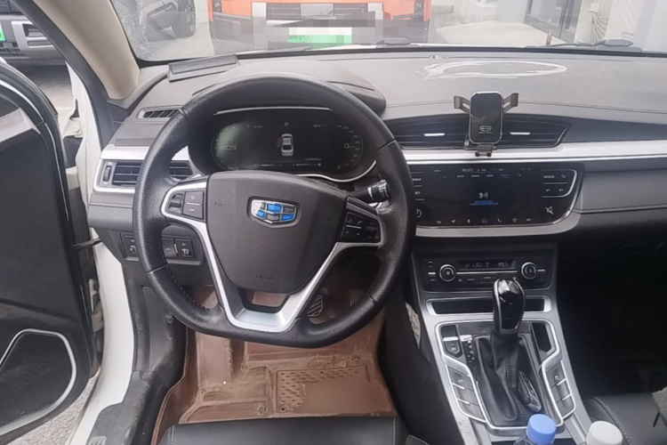 GEELY Emgrand 2018 #12 GEELY Emgrand 2018 car image #12
