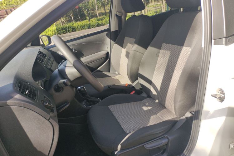 Volkswagen Polo 2019 #15 Volkswagen Polo 2019 car image #15