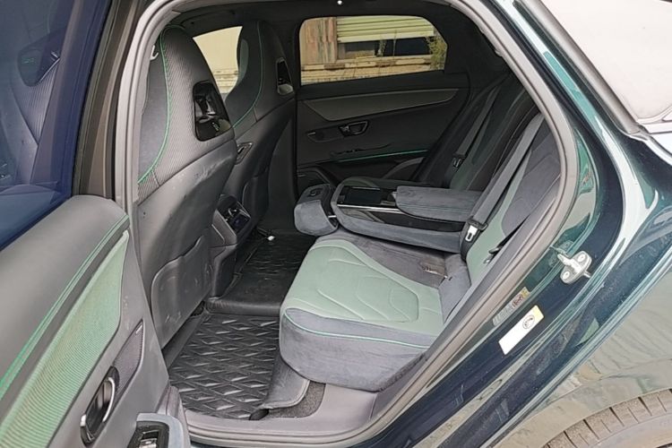 BYD Han 2022 car image #17
