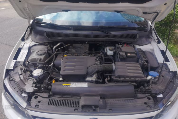 Volkswagen Polo 2021 car image #22