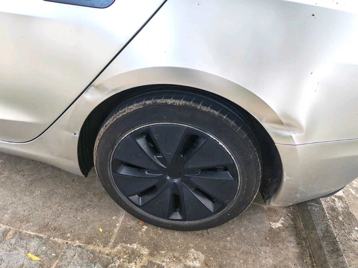 Tesla Model 3 2025 car image #10