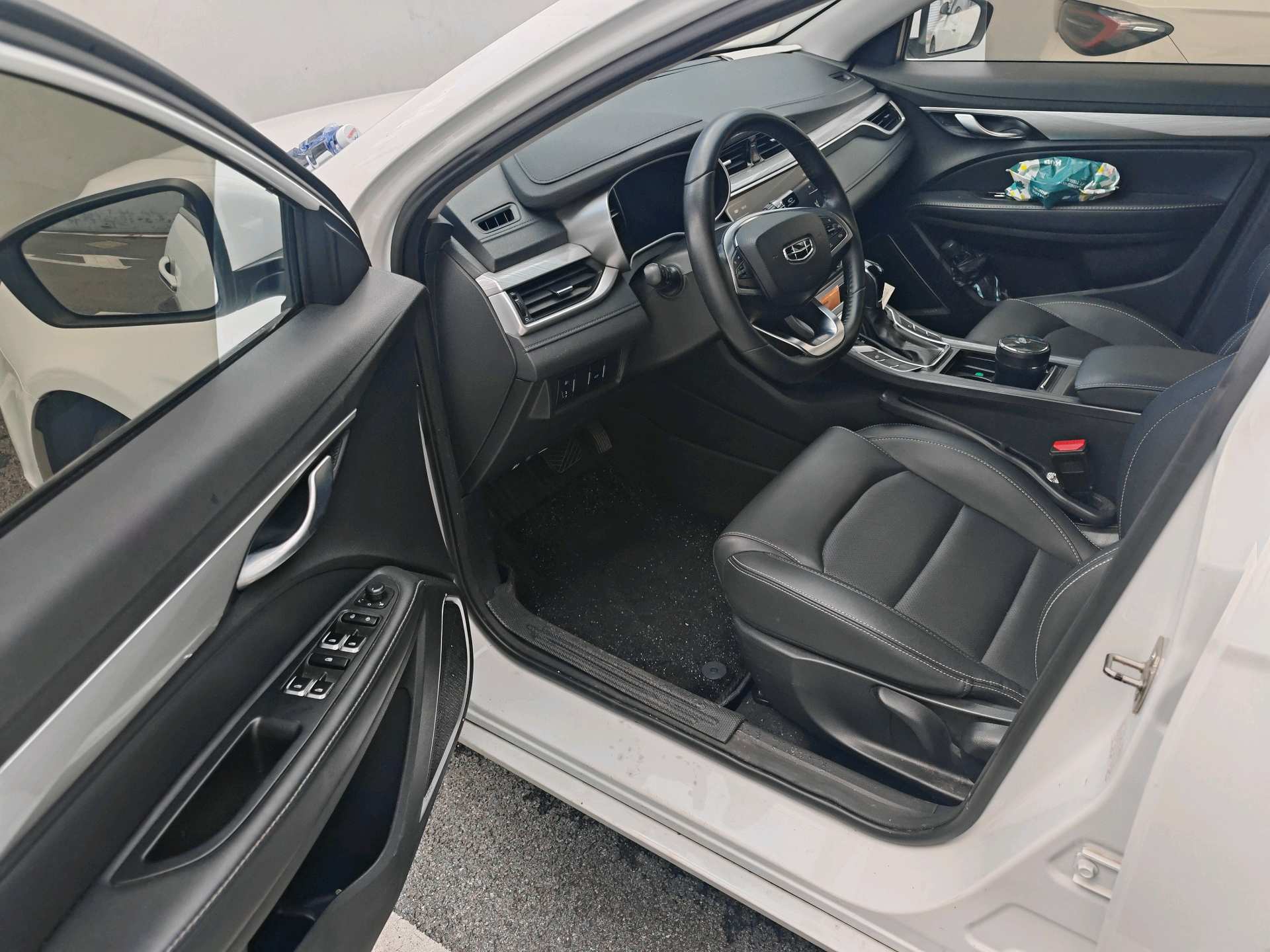 GEELY Emgrand 2020 #4 GEELY Emgrand 2020 car image #4