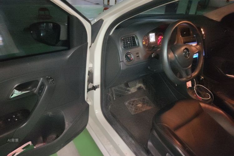 Volkswagen Polo 2015 #18 Volkswagen Polo 2015 car image #18