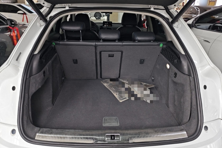 Audi Q3 2019 #19 Audi Q3 2019 car image #19