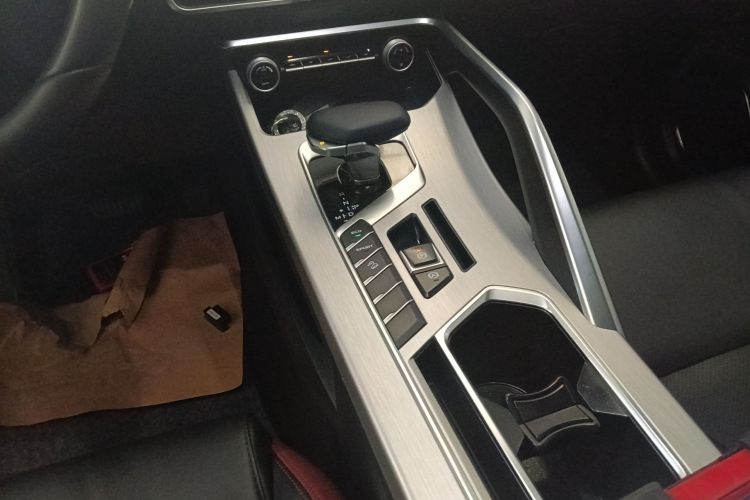 GEELY Coolray 2022 #18 GEELY Coolray 2022 car image #18