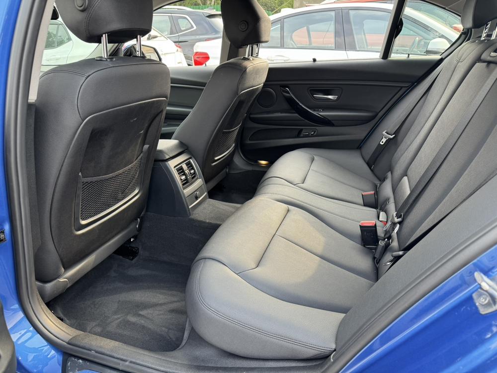 BMW 3 Series 2016 car image #24