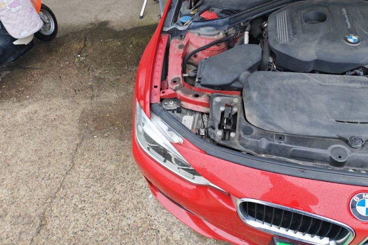 BMW 3 Series 2017 #8 BMW 3 Series 2017 car image #8